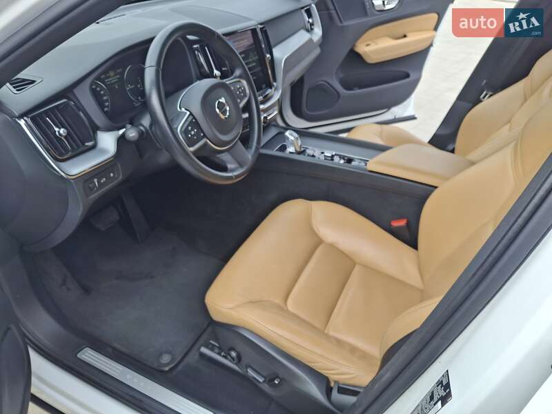 Позашляховик / Кросовер Volvo XC60 2017 в Кам'янець-Подільському фото 39 Позашляховик / Кросовер Volvo XC60 2017 в Кам'янець-Подільському