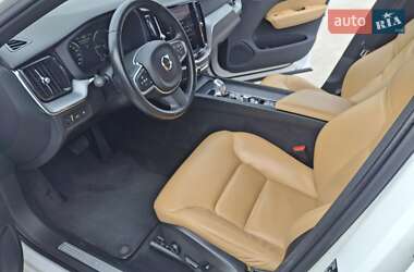 Позашляховик / Кросовер Volvo XC60 2017 в  фото 39 Позашляховик / Кросовер Volvo XC60 2017 в