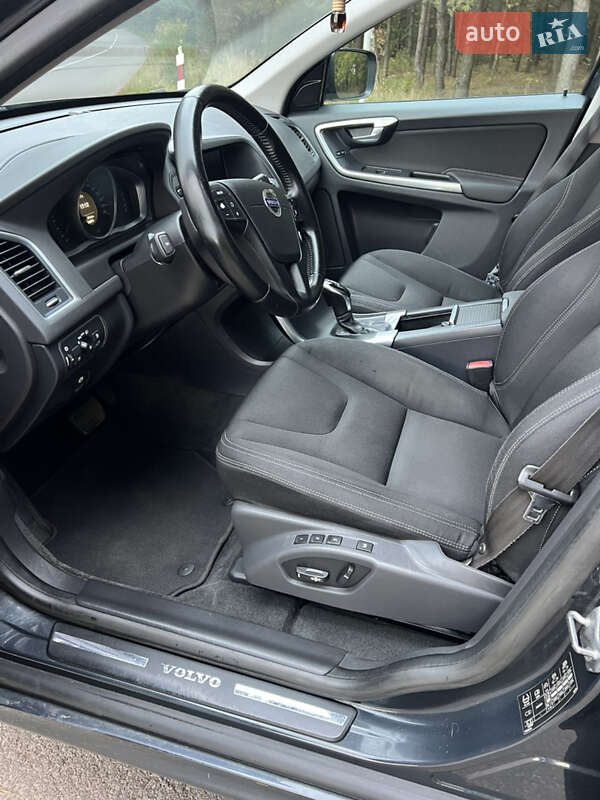 Позашляховик / Кросовер Volvo XC60 2014 в Луцьку