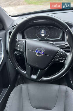 Позашляховик / Кросовер Volvo XC60 2014 в 