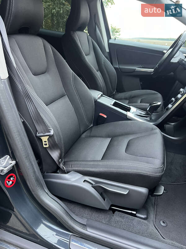 Позашляховик / Кросовер Volvo XC60 2014 в Луцьку