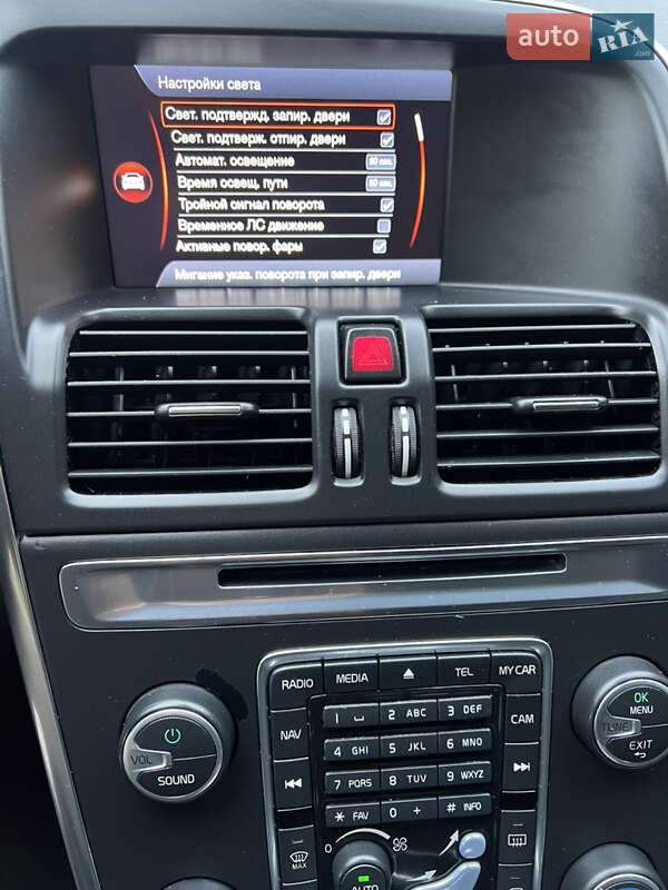 Позашляховик / Кросовер Volvo XC60 2014 в Луцьку