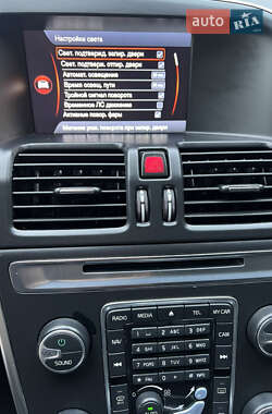 Позашляховик / Кросовер Volvo XC60 2014 в 