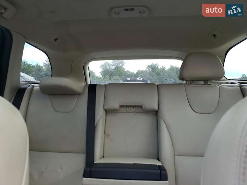 Позашляховик / Кросовер Volvo XC60 2015 в Львові фото 10 Позашляховик / Кросовер Volvo XC60 2015 в Львові