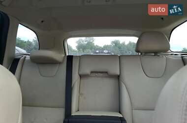 Внедорожник / Кроссовер Volvo XC60 2015 в 