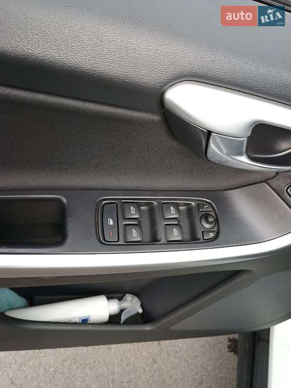 Позашляховик / Кросовер Volvo XC60 2010 в Рівному