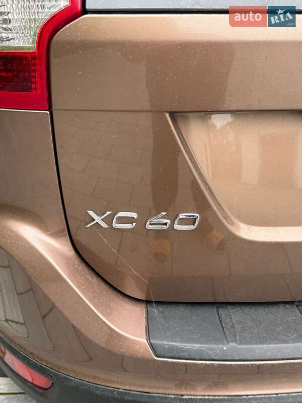 Позашляховик / Кросовер Volvo XC60 2012 в Києві