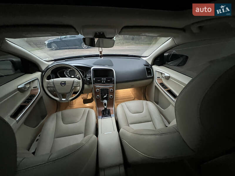 Позашляховик / Кросовер Volvo XC60 2015 в Луцьку фото 3 Позашляховик / Кросовер Volvo XC60 2015 в Луцьку