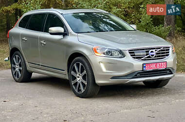 Внедорожник / Кроссовер Volvo XC60 2015 в 