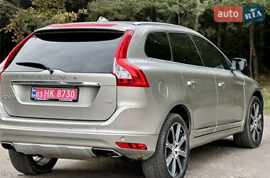 Внедорожник / Кроссовер Volvo XC60 2015 в 