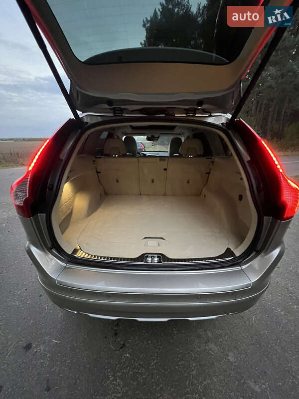 Позашляховик / Кросовер Volvo XC60 2015 в Луцьку фото 37 Позашляховик / Кросовер Volvo XC60 2015 в Луцьку