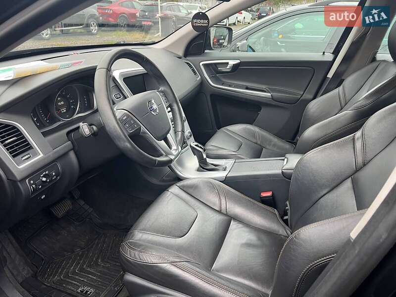 Внедорожник / Кроссовер Volvo XC60 2016 в Луцке