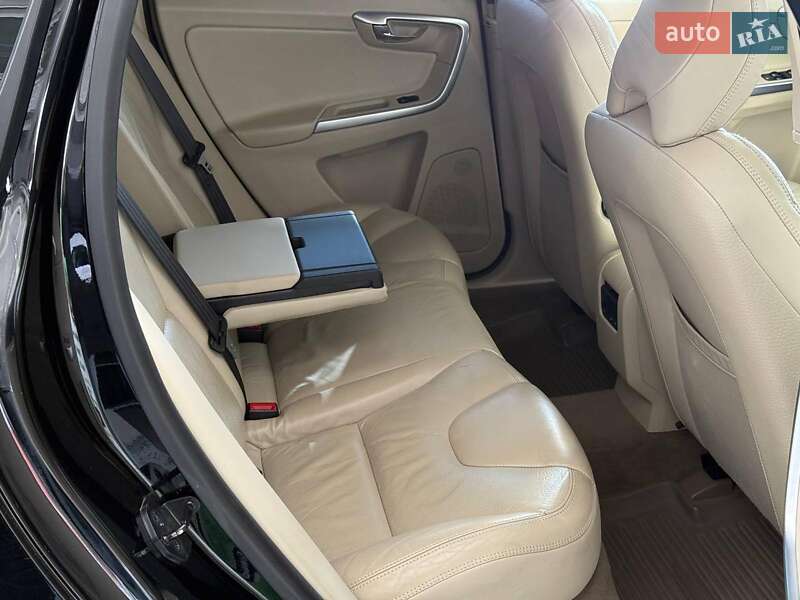 Внедорожник / Кроссовер Volvo XC60 2009 в Одессе фото 16 Внедорожник / Кроссовер Volvo XC60 2009 в Одессе