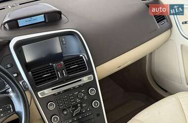 Внедорожник / Кроссовер Volvo XC60 2009 в 