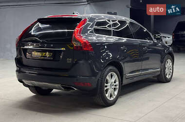 Внедорожник / Кроссовер Volvo XC60 2013 в 