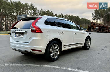 Внедорожник / Кроссовер Volvo XC60 2017 в 