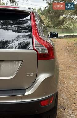 Позашляховик / Кросовер Volvo XC60 2012 в  фото 12 Позашляховик / Кросовер Volvo XC60 2012 в