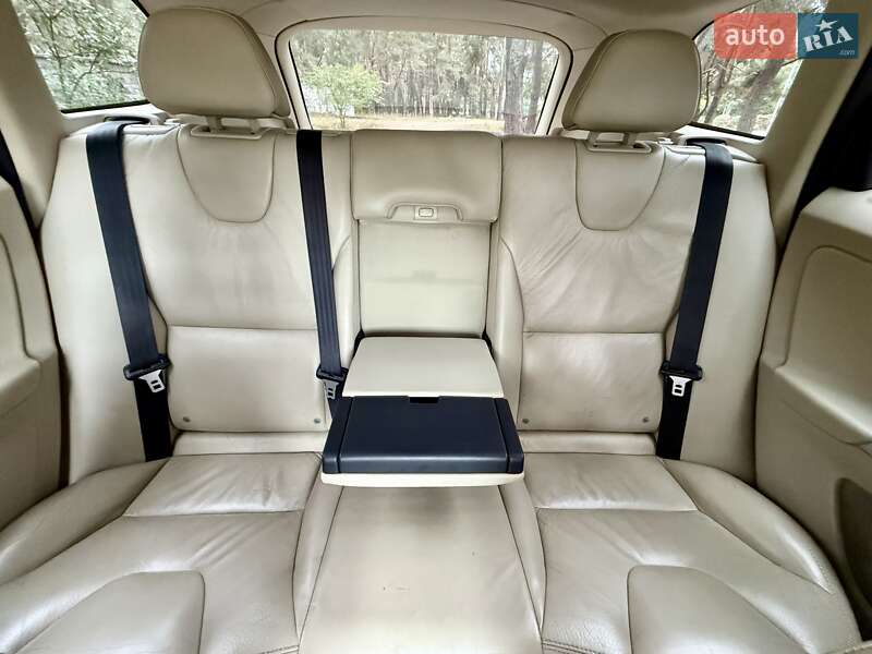 Позашляховик / Кросовер Volvo XC60 2012 в Києві фото 32 Позашляховик / Кросовер Volvo XC60 2012 в Києві