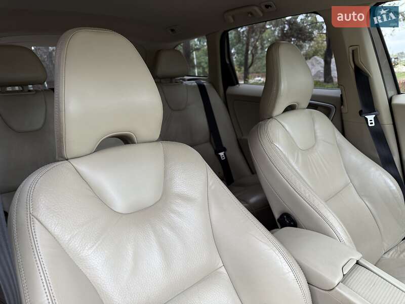 Позашляховик / Кросовер Volvo XC60 2012 в Києві фото 26 Позашляховик / Кросовер Volvo XC60 2012 в Києві