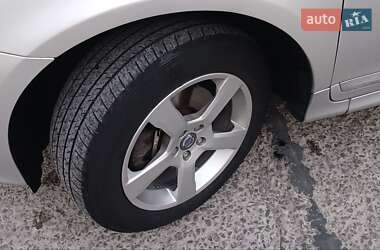 Внедорожник / Кроссовер Volvo XC60 2014 в 