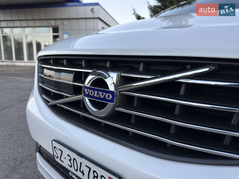 Внедорожник / Кроссовер Volvo XC60 2017 в Радивилове