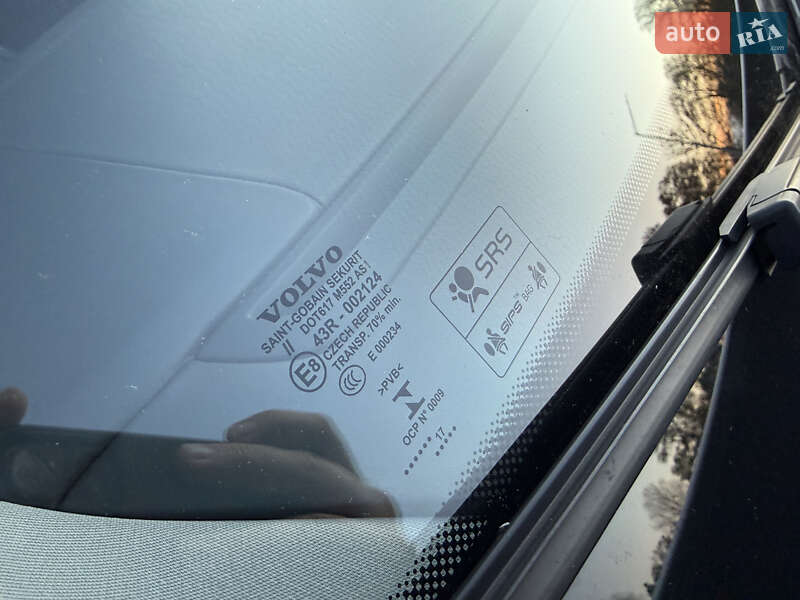 Внедорожник / Кроссовер Volvo XC60 2017 в Радивилове