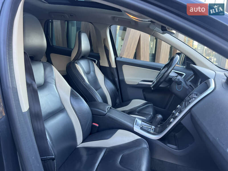 Позашляховик / Кросовер Volvo XC60 2010 в Луцьку фото 54 Позашляховик / Кросовер Volvo XC60 2010 в Луцьку