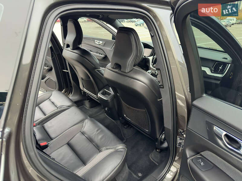 Позашляховик / Кросовер Volvo XC60 2020 в Києві фото 23 Позашляховик / Кросовер Volvo XC60 2020 в Києві