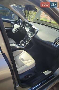 Внедорожник / Кроссовер Volvo XC60 2015 в Кропивницком