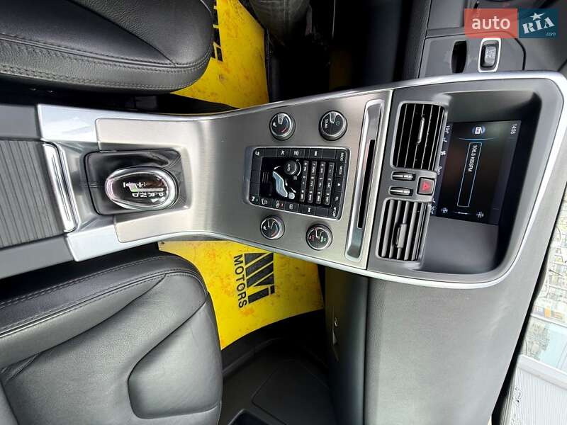 Позашляховик / Кросовер Volvo XC60 2012 в Києві фото 39 Позашляховик / Кросовер Volvo XC60 2012 в Києві