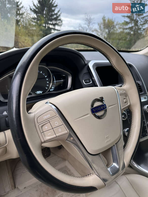 Внедорожник / Кроссовер Volvo XC60 2015 в Самборе фото 25 Внедорожник / Кроссовер Volvo XC60 2015 в Самборе