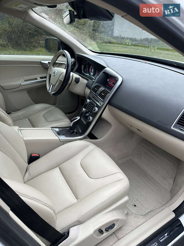 Внедорожник / Кроссовер Volvo XC60 2015 в Самборе фото 38 Внедорожник / Кроссовер Volvo XC60 2015 в Самборе