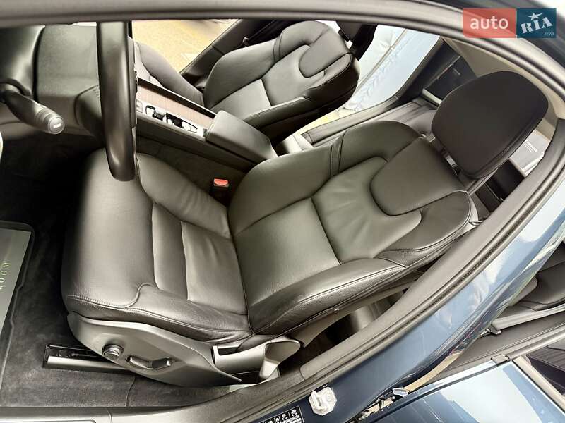 Позашляховик / Кросовер Volvo XC60 2017 в Києві фото 30 Позашляховик / Кросовер Volvo XC60 2017 в Києві