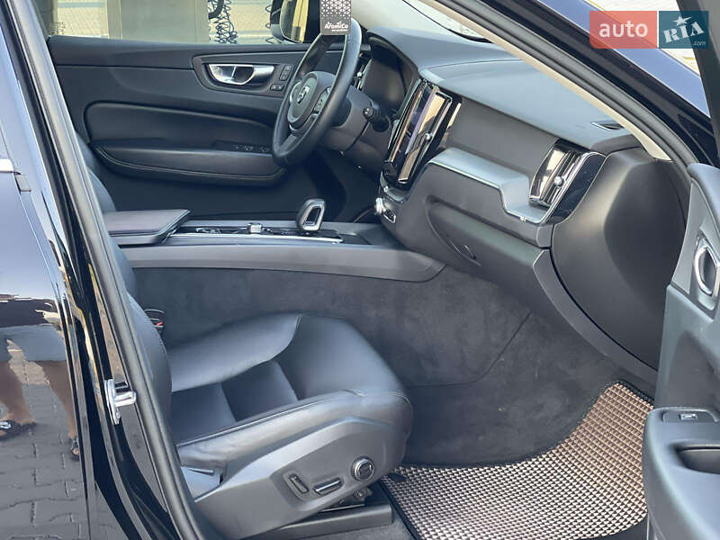Позашляховик / Кросовер Volvo XC60 2023 в Чернівцях фото 7 Позашляховик / Кросовер Volvo XC60 2023 в Чернівцях