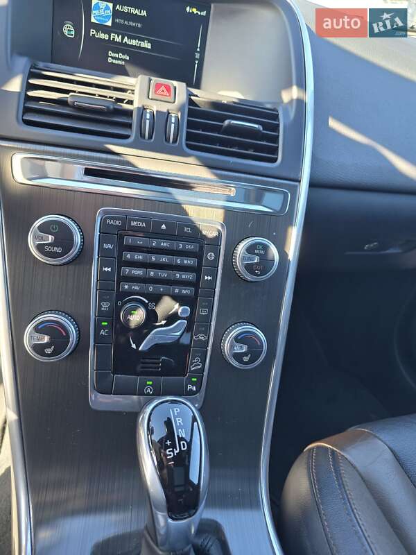 Внедорожник / Кроссовер Volvo XC60 2015 в Львове