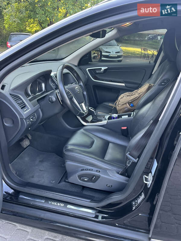 Позашляховик / Кросовер Volvo XC60 2017 в Львові фото 6 Позашляховик / Кросовер Volvo XC60 2017 в Львові