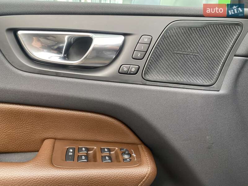 Внедорожник / Кроссовер Volvo XC60 2019 в Луцке фото 19 Внедорожник / Кроссовер Volvo XC60 2019 в Луцке