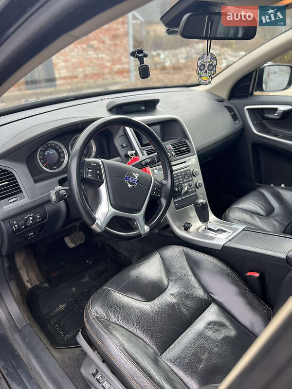 Внедорожник / Кроссовер Volvo XC60 2010 в Каменском фото 13 Внедорожник / Кроссовер Volvo XC60 2010 в Каменском