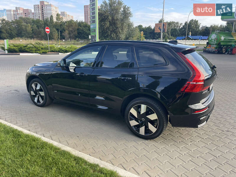 Позашляховик / Кросовер Volvo XC60 2024 в Києві фото 8 Позашляховик / Кросовер Volvo XC60 2024 в Києві
