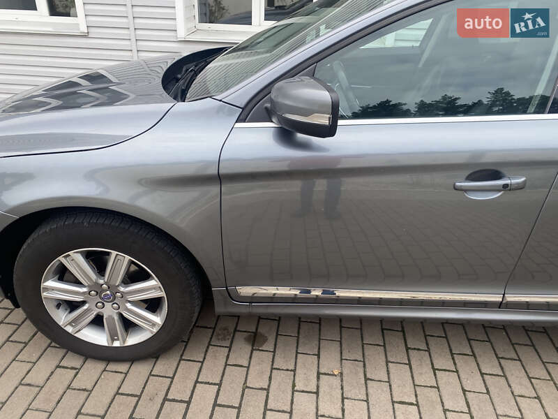 Внедорожник / Кроссовер Volvo XC60 2016 в Обухове фото 7 Внедорожник / Кроссовер Volvo XC60 2016 в Обухове