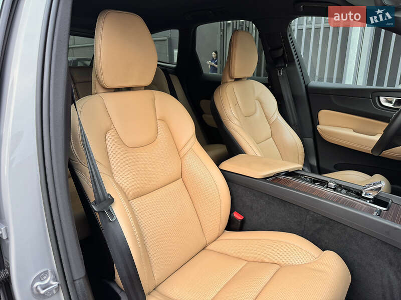 Позашляховик / Кросовер Volvo XC60 2022 в Києві фото 37 Позашляховик / Кросовер Volvo XC60 2022 в Києві