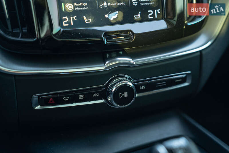 Позашляховик / Кросовер Volvo XC60 2018 в Чернівцях фото 30 Позашляховик / Кросовер Volvo XC60 2018 в Чернівцях