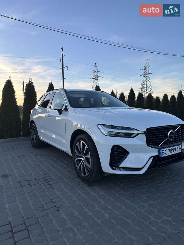 Позашляховик / Кросовер Volvo XC60 2022 в Львові