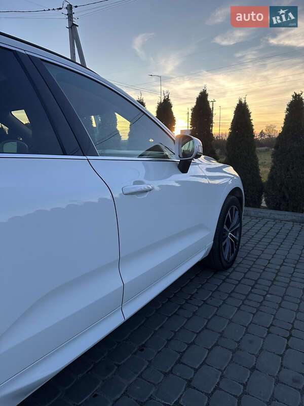 Позашляховик / Кросовер Volvo XC60 2022 в Львові