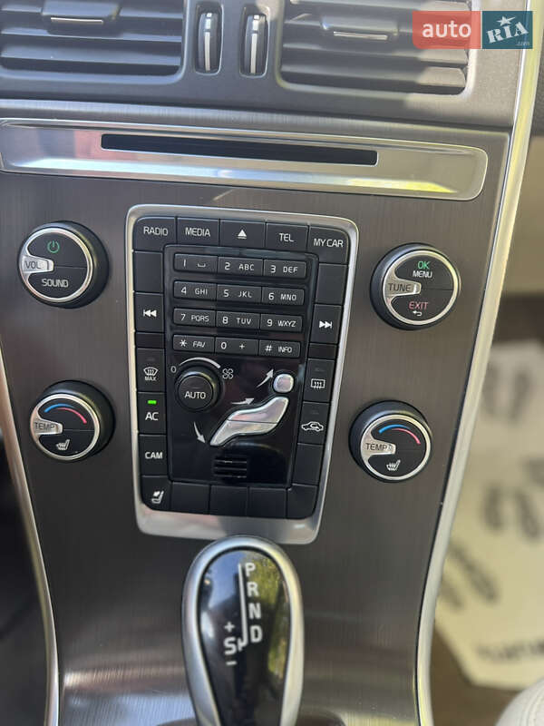 Позашляховик / Кросовер Volvo XC60 2013 в Рівному