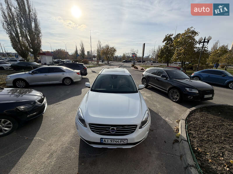 Позашляховик / Кросовер Volvo XC60 2015 в Києві