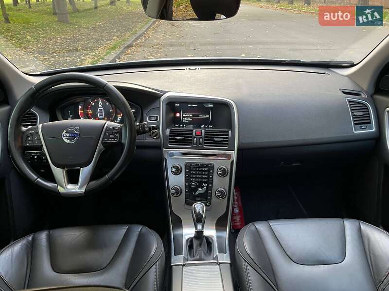 Внедорожник / Кроссовер Volvo XC60 2015 в Николаеве фото 12 Внедорожник / Кроссовер Volvo XC60 2015 в Николаеве
