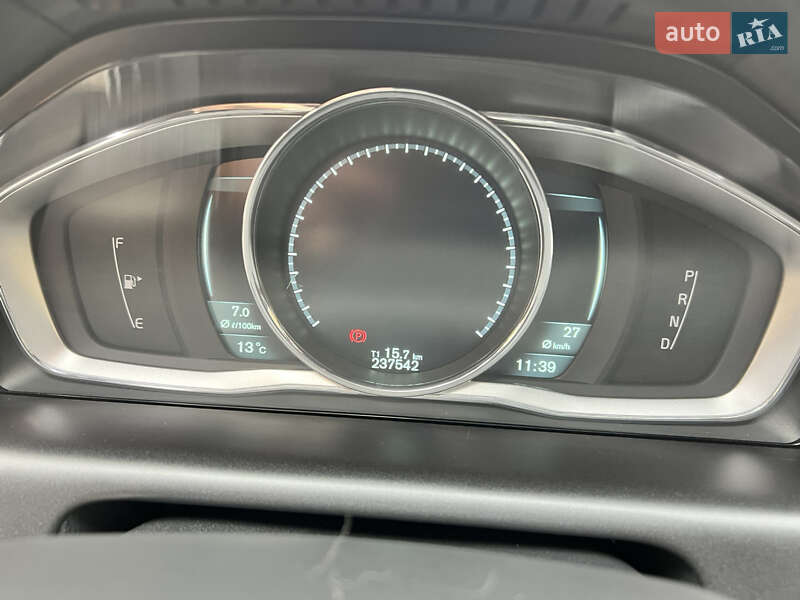 Внедорожник / Кроссовер Volvo XC60 2013 в Черновцах фото 31 Внедорожник / Кроссовер Volvo XC60 2013 в Черновцах