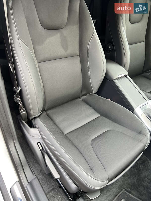 Внедорожник / Кроссовер Volvo XC60 2013 в Черновцах фото 35 Внедорожник / Кроссовер Volvo XC60 2013 в Черновцах