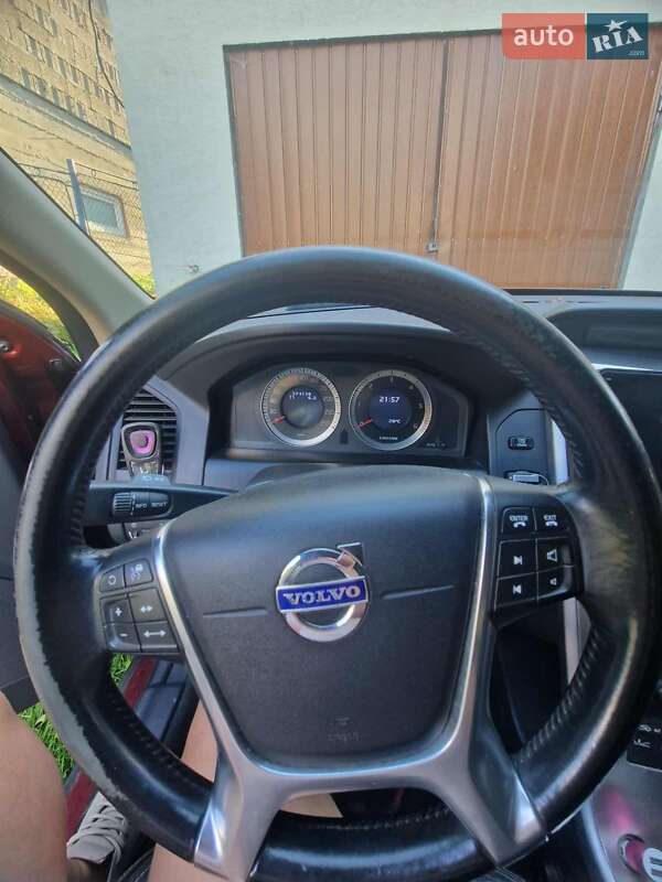 Внедорожник / Кроссовер Volvo XC60 2009 в Ужгороде